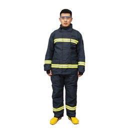 専門の消防士のスーツの防水色2つの層の濃紺